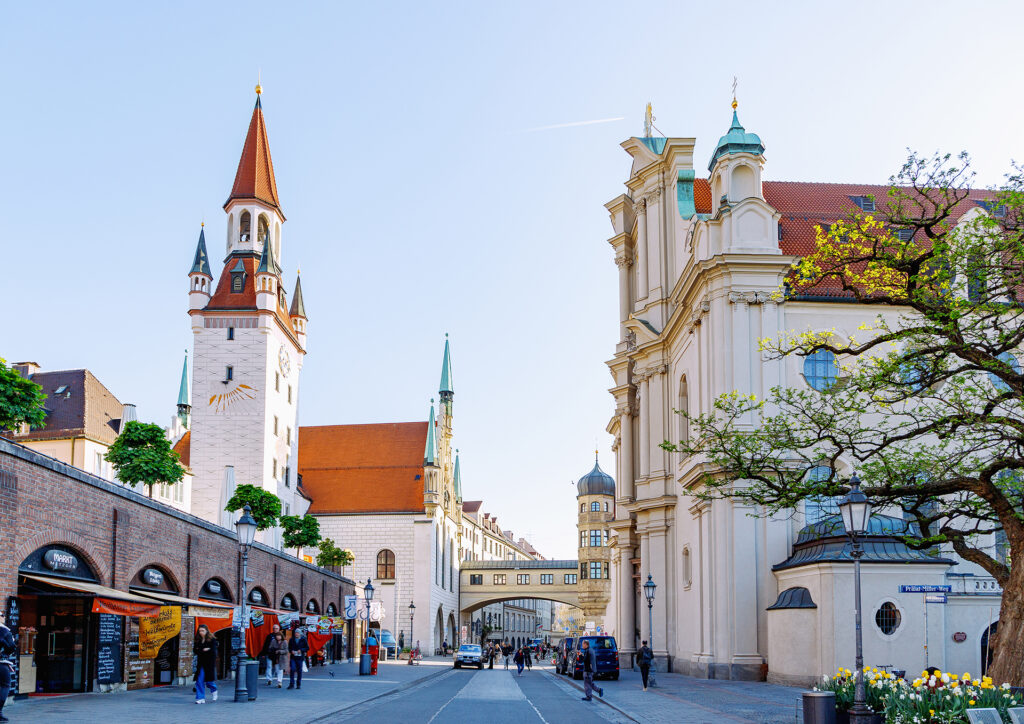 Altes Rathaus und Heilig-Geist-Kirche